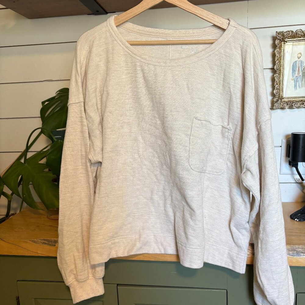 Aerie Cream Long Sleeve Pocket Top • Size: Large •